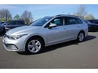 Gebraucht VW Golf VIII 131 PS (96 kW) 2023 Reflexsilber metallic Kombi