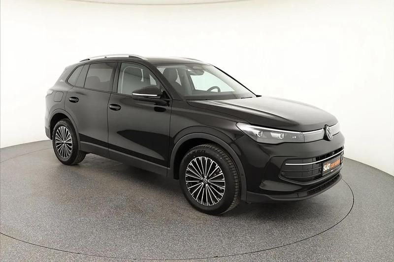 Gebraucht VW Tiguan Goal 110 PS (80 kW) 2025 Schwarz SUV