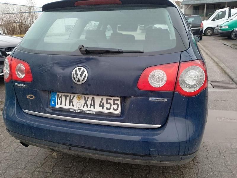 Gebraucht VW Passat Comfortline 122 PS (89 kW) 2009 Blau Limousine