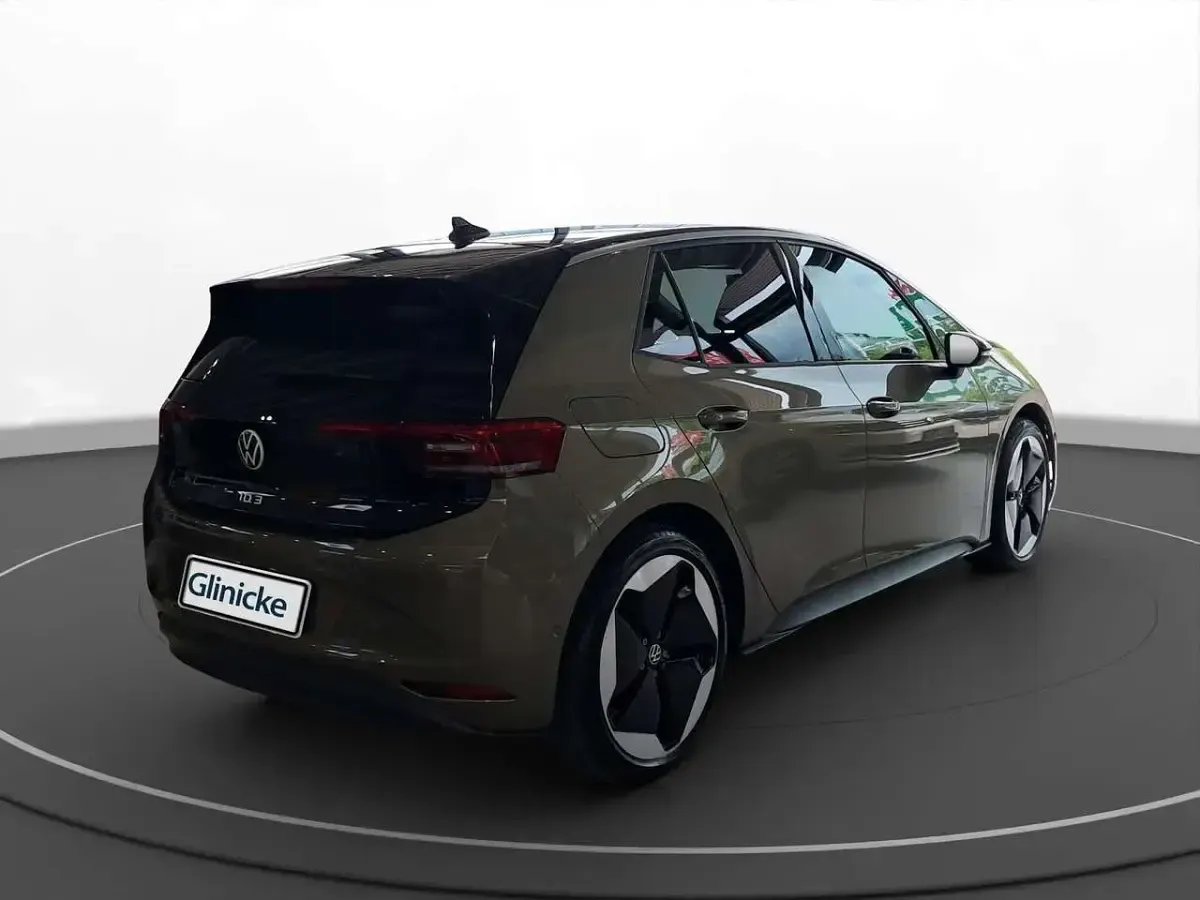 Gebraucht VW ID.3 Pro 169 kW (231 PS) 2026 Dark olivine green metallic / Kleinwagen