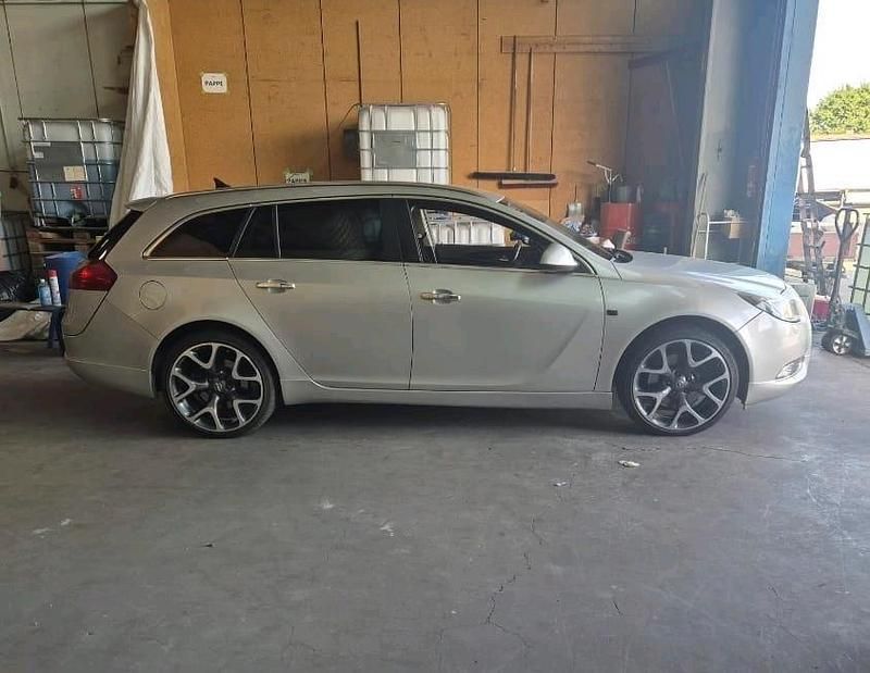 Silber Gebraucht 2009 Opel Insignia OPC Kombi | 4.500 € (Superpreis) - Bild 1/4