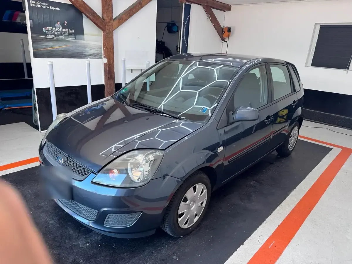 Gebraucht Ford Fiesta 69 PS (50 kW) 2008 Grün Kleinwagen