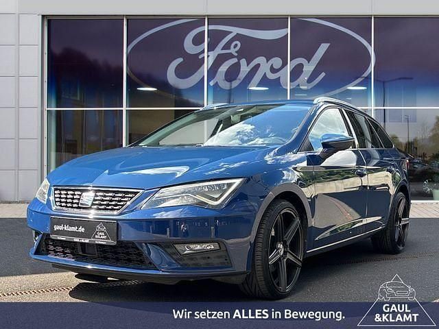 Blau Gebraucht 2018 Seat Leon XCELLENCE Limousine | 18.940 € (Teuer) - Bild 1/4