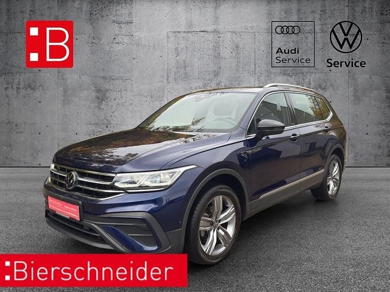 Gebraucht VW Tiguan Allspace Pro 150 PS (110 kW) 2023 Blau SUV