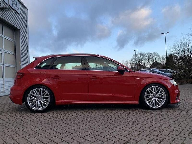 Gebraucht Audi A3 S-Line 150 PS (110 kW) 2017 Rot Limousine