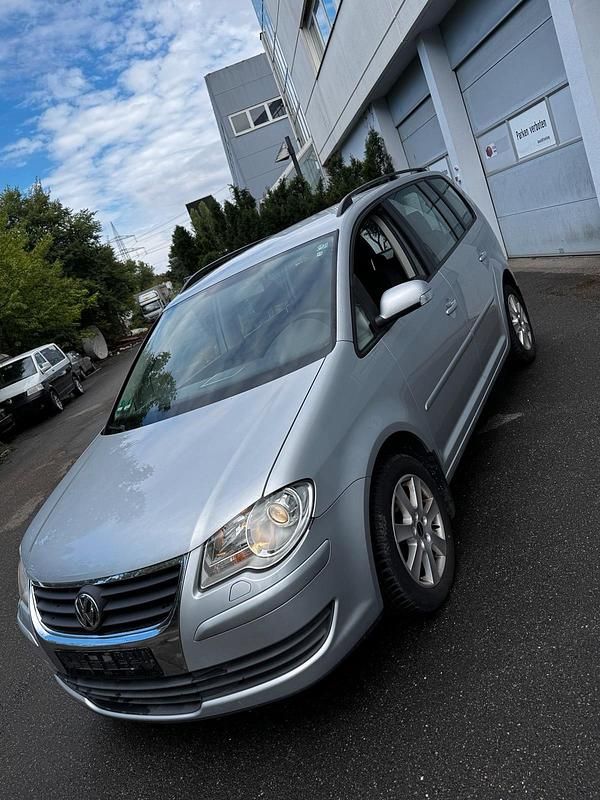 Gebraucht 2008 VW Touran Van / Kleinbus | 3.199 € (Guter Preis) - Bild 1/4