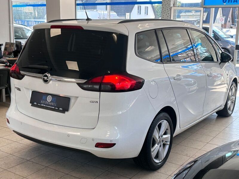Gebraucht Opel Zafira 120 PS (88 kW) 2016 Weiß Van / Kleinbus