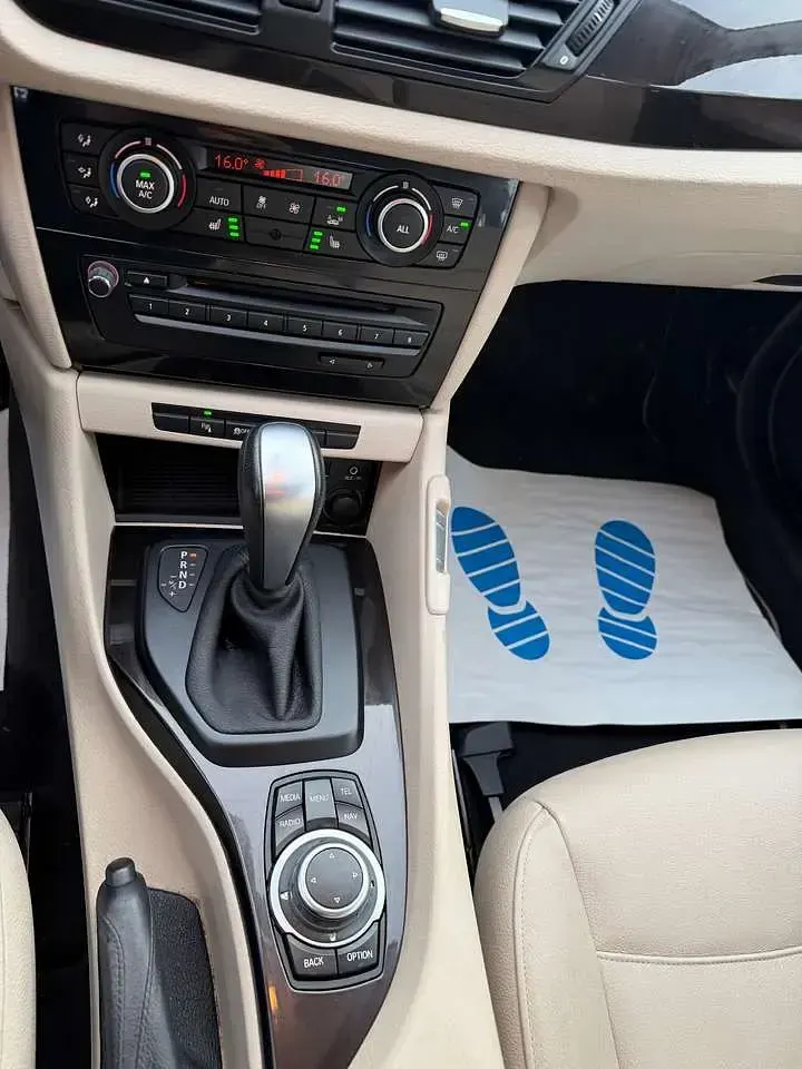 Gebraucht BMW X1 xLine 150 PS (110 kW) 2013 Braun SUV