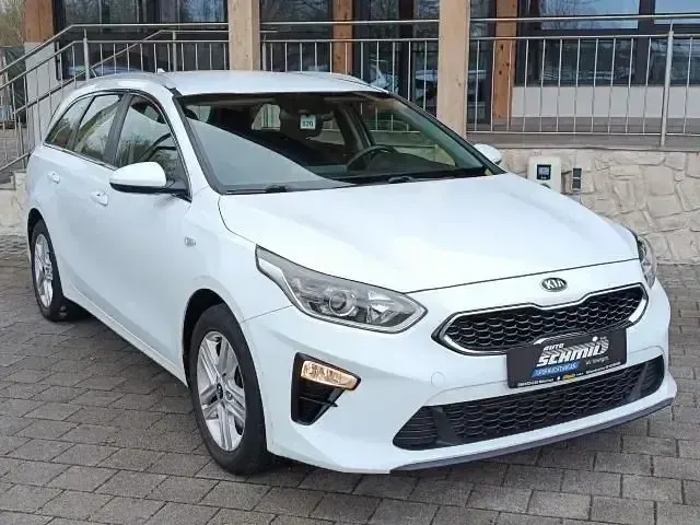 Gebraucht Kia Ceed Sportswagon Vision 140 PS (102 kW) 2020 Weiß Kombi