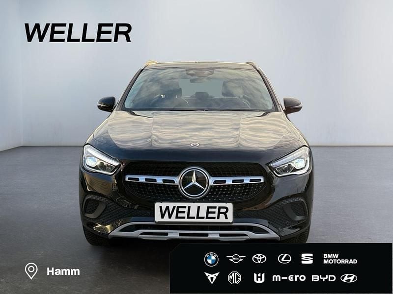 Gebraucht Mercedes GLA200 Style 163 PS (119 kW) 2022 Schwarz SUV