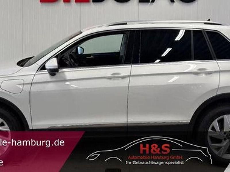 Oryxweiß perlmutteffekt Gebraucht 2022 VW Tiguan Elegance SUV | 31.400 € (Fairer Preis) - Bild 1/4