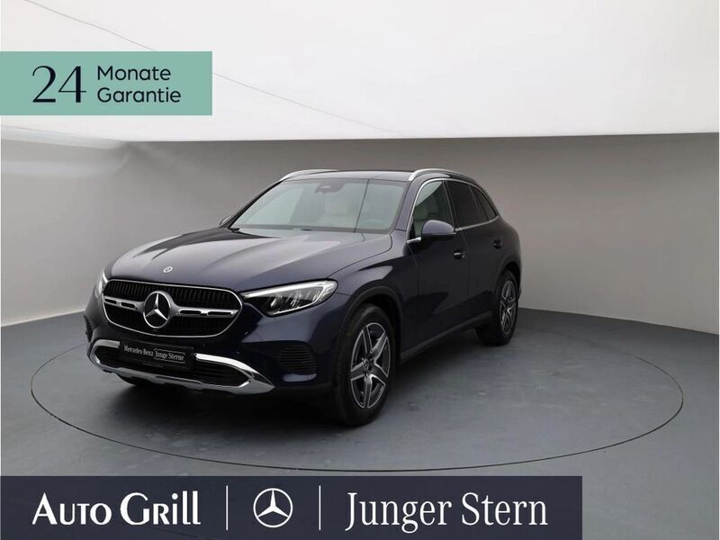 Blau Gebraucht 2022 Mercedes GLC300 SUV | 59.749 € - Bild 1/4
