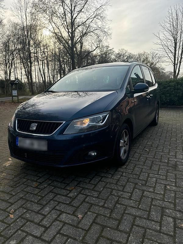 Blau Gebraucht 2011 Seat Alhambra Van / Kleinbus | 5.900 € (Superpreis) - Bild 1/4