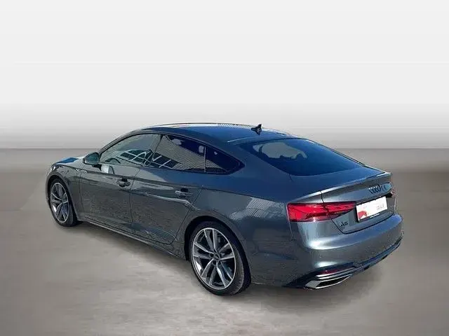 Gebraucht Audi A5 Sportback Comfort 286 PS (210 kW) 2022 Daytonagrau perleffekt Kleinwagen