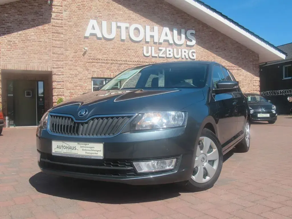 Gebraucht Skoda Rapid 90 PS (66 kW) 2017 Grau Kleinwagen