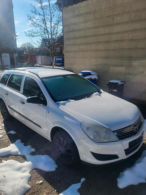 Second-hand Opel Astra 116 CP (85 kW) 2009 Alb Break