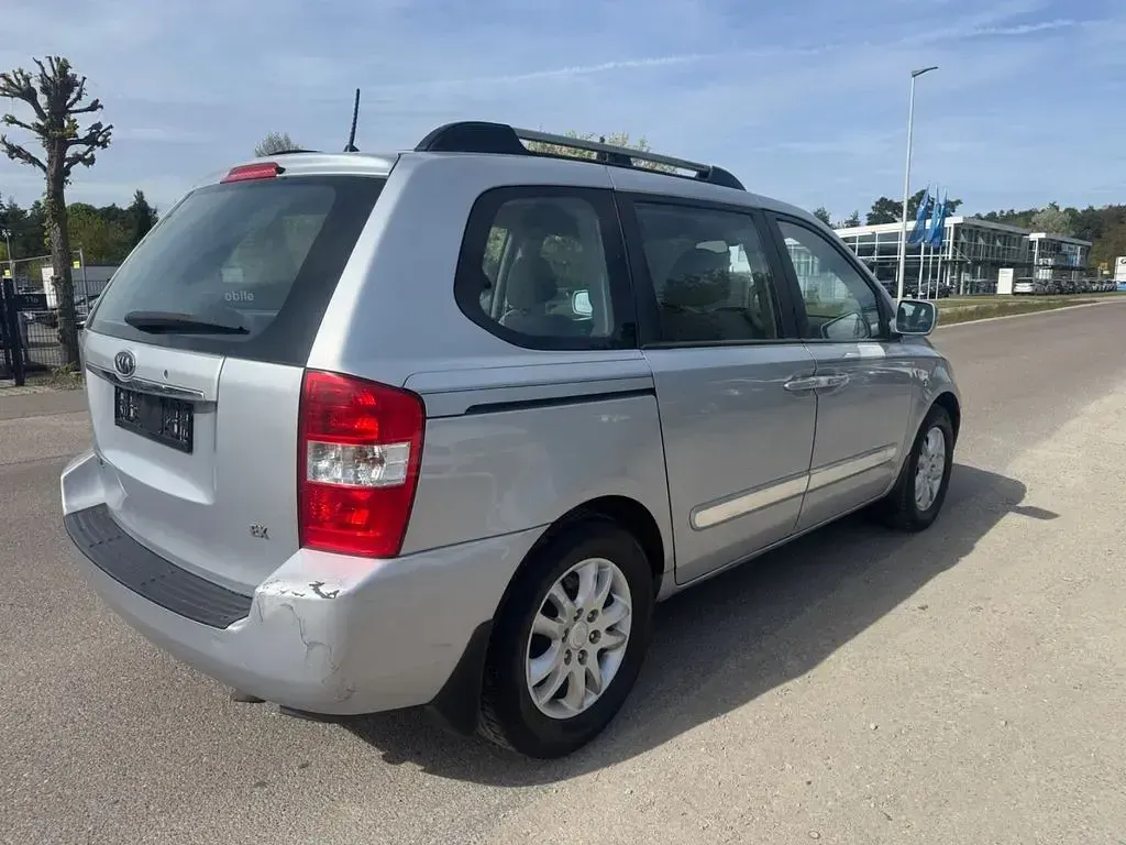 Brugt Kia Carnival EX 185 HK (136 kW) 2007 Grå MPV