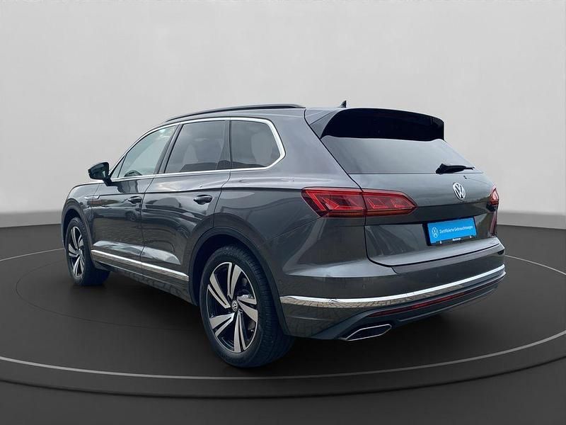 Gebraucht VW Touareg Basis 286 PS (210 kW) 2019 Grau SUV