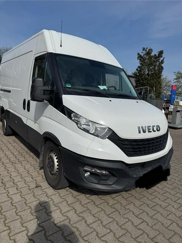 Gebraucht Iveco Daily 136 PS (100 kW) 2020 Van / Kleinbus