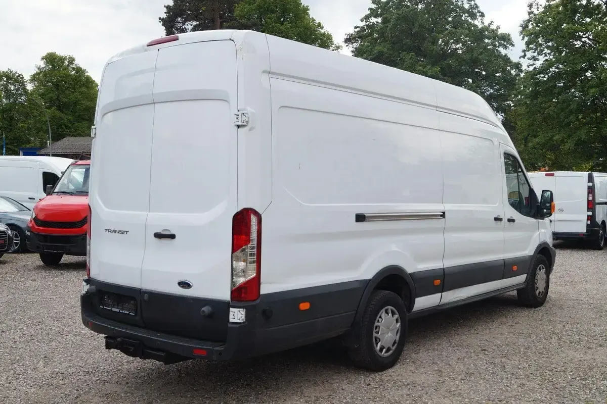 Gebraucht Ford Transit 170 PS (125 kW) 2017 Weiß Limousine