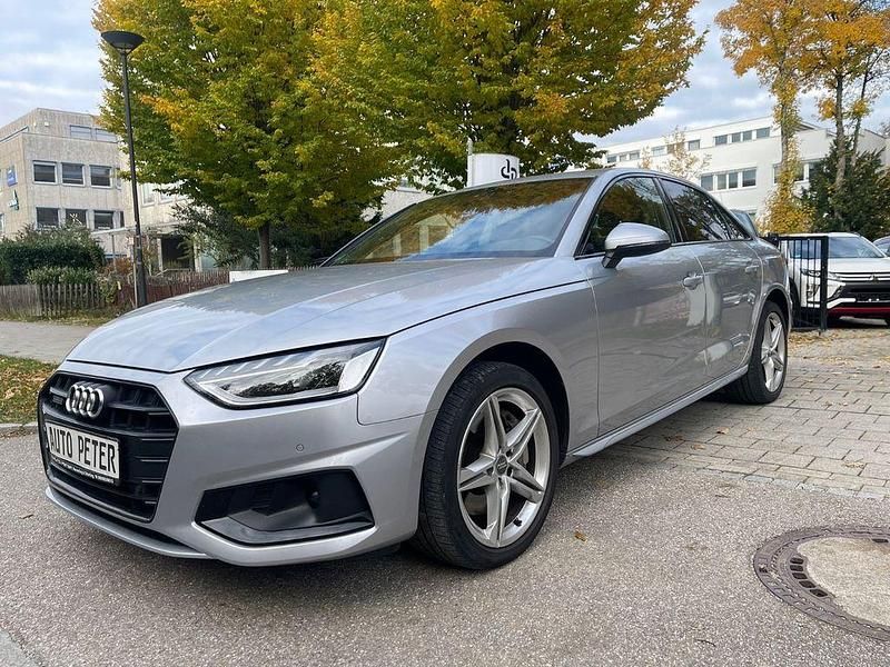 Florettsilber Gebraucht 2020 Audi A4 Advanced Limousine | 24.700 € (Fairer Preis) - Bild 1/4