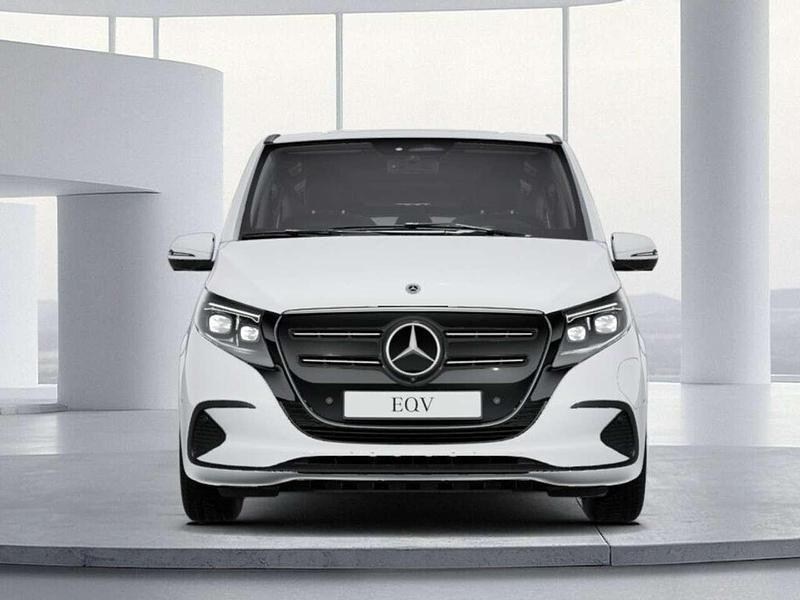 Gebraucht Mercedes EQV300 150 kW (204 PS) 2024 Arktikweiß Van / Kleinbus