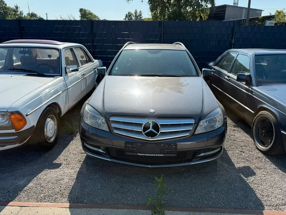 Gebraucht Mercedes C220 170 PS (125 kW) 2010 Grau Kombi
