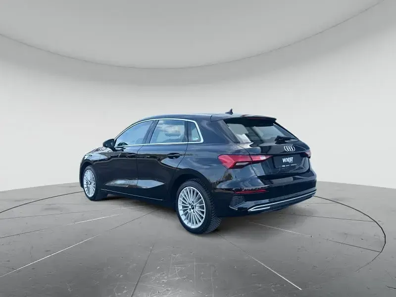 Gebraucht Audi A3 Advanced Plus 110 PS (80 kW) 2023 Brillantschwarz Limousine