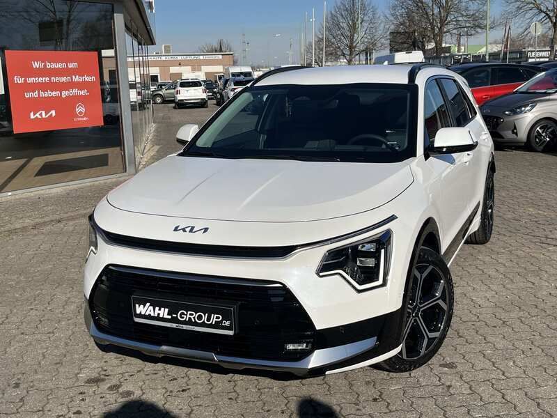 Weiß Neu 2025 Kia Niro Spirit SUV | 36.990 € (Etwas zu teuer) - Bild 1/4