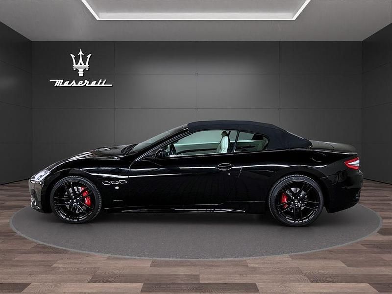 Gebraucht Maserati GranCabrio 460 PS (338 kW) 2018 Schwarz Cabrio