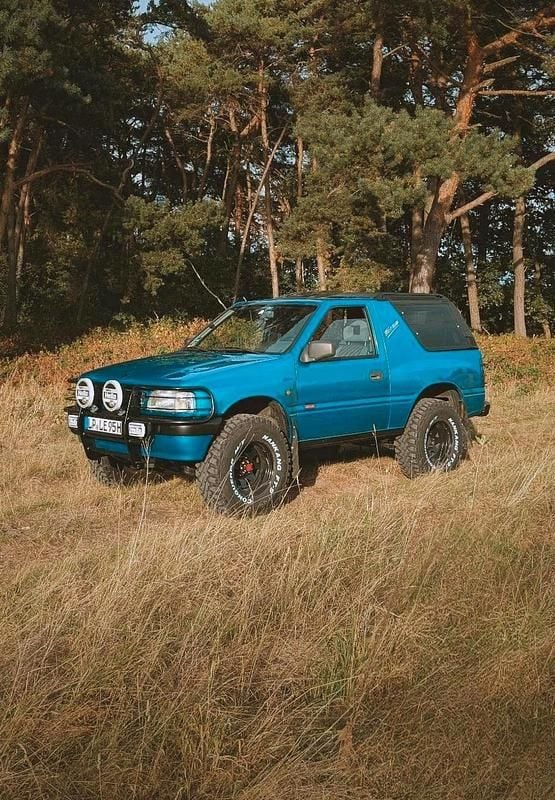 Blau Gebraucht 1993 Opel Frontera Sport SUV | 9.999 € - Bild 1/4