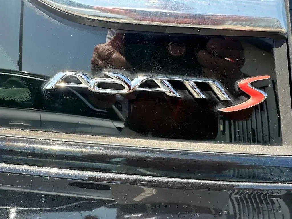 Używany Opel Adam S 150 KM (110 kW) 2016 Czarny Hatchback