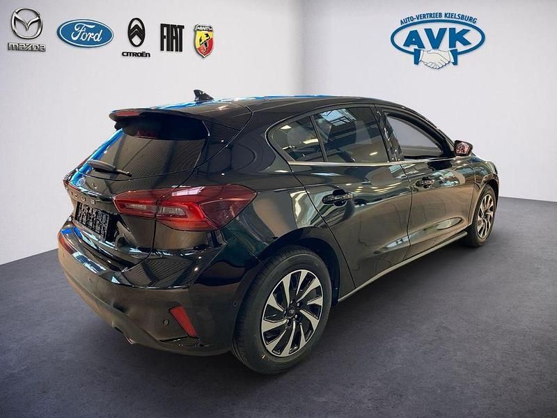 Gebraucht Ford Focus Titanium 155 PS (114 kW) 2026 Schwarz Limousine