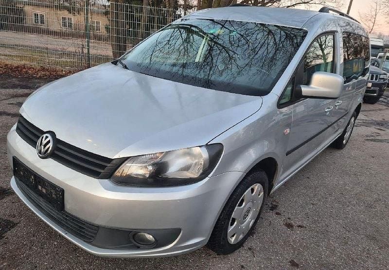 Gebraucht VW Caddy Maxi 102 PS (75 kW) 2011 Silber Van / Kleinbus