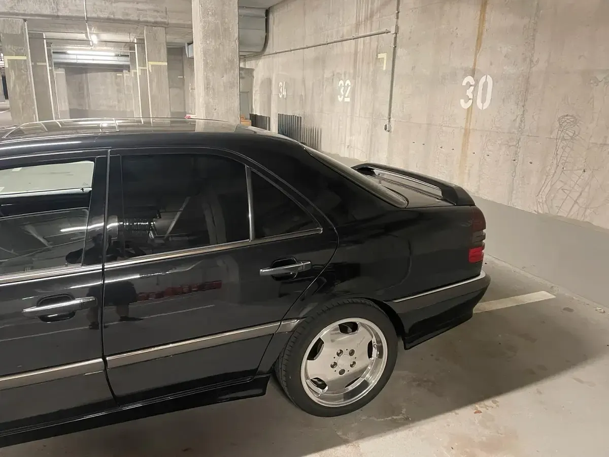 Gebraucht Mercedes C280 AMG 197 PS (144 kW) 1999 Schwarz Limousine