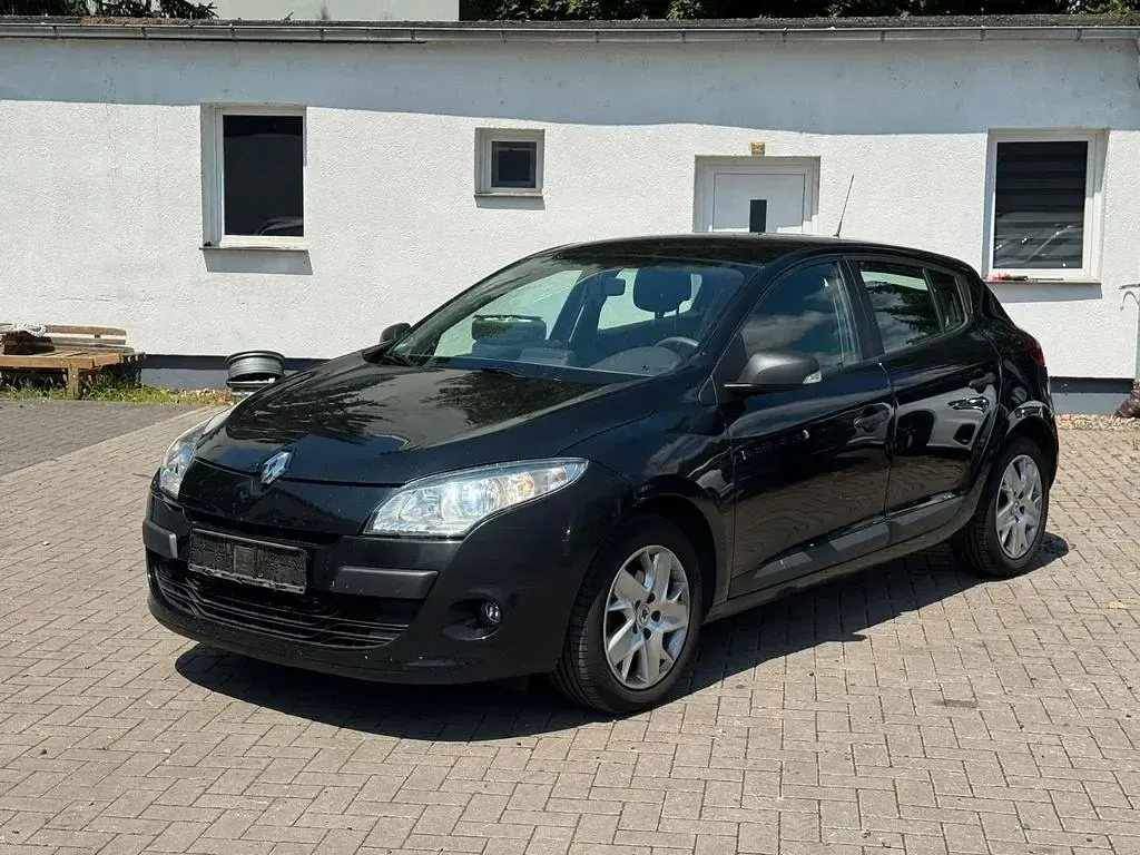 Gebraucht Renault Mégane III 101 PS (74 kW) 2011 Schwarz Kleinwagen