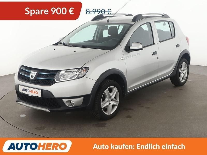 Gebraucht Dacia Sandero Prestige 90 PS (66 kW) 2016 Silber Kleinwagen