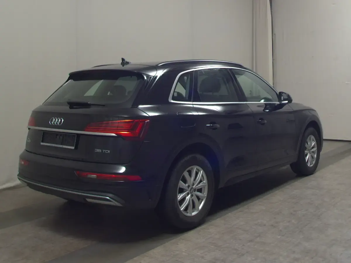 Gebraucht Audi Q5 Business 163 PS (119 kW) 2022 Schwarz SUV