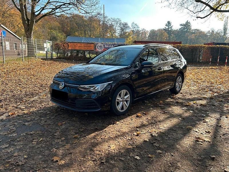 Schwarz Gebraucht 2021 VW Golf VIII Life Kombi | 17.900 € (Fairer Preis) - Bild 1/4