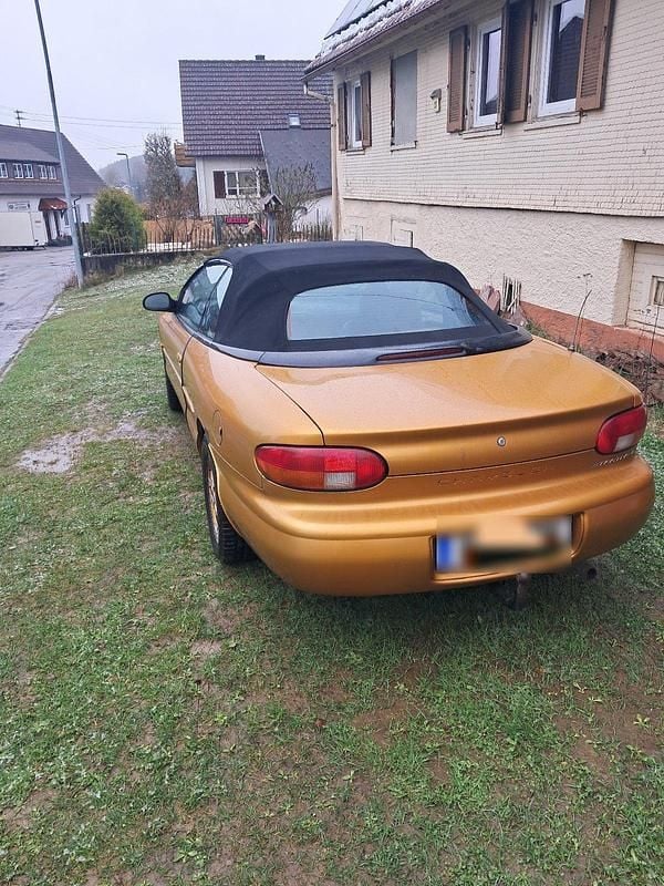Gebraucht Chrysler Stratus 163 PS (119 kW) 2000 Gold Cabrio