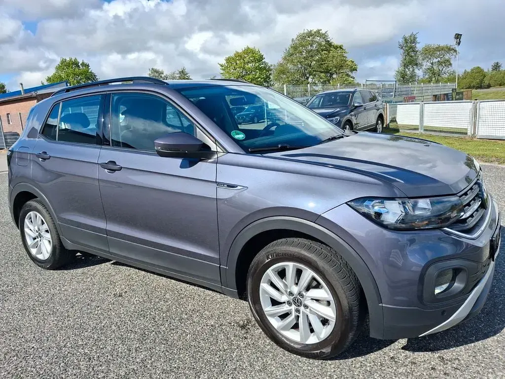 Gebraucht VW T-Cross Life 110 PS (80 kW) 2023 Grau SUV