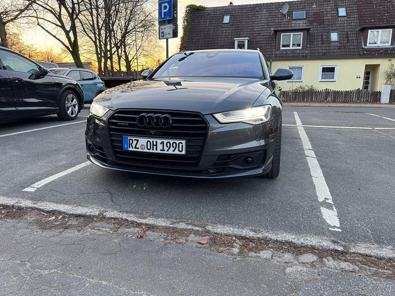 Gebraucht Audi A6 Comfort 333 PS (244 kW) 2016 Grau Kombi