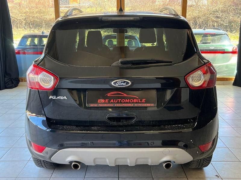 Gebraucht Ford Kuga Titanium 163 PS (119 kW) 2012 Schwarz SUV