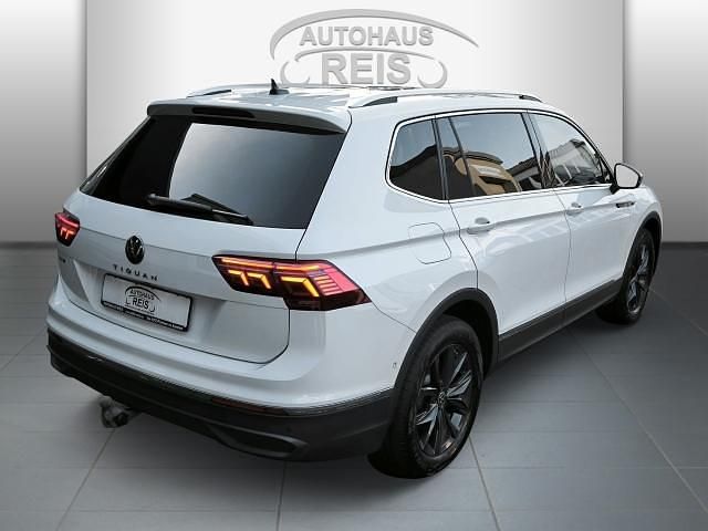 Gebraucht VW Tiguan Allspace Life 150 PS (110 kW) 2024 Weiss SUV