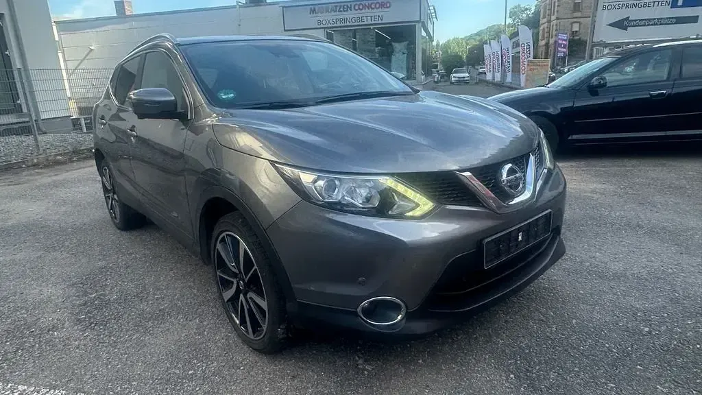 Gebraucht Nissan Qashqai 360º 116 PS (85 kW) 2015 Grau SUV