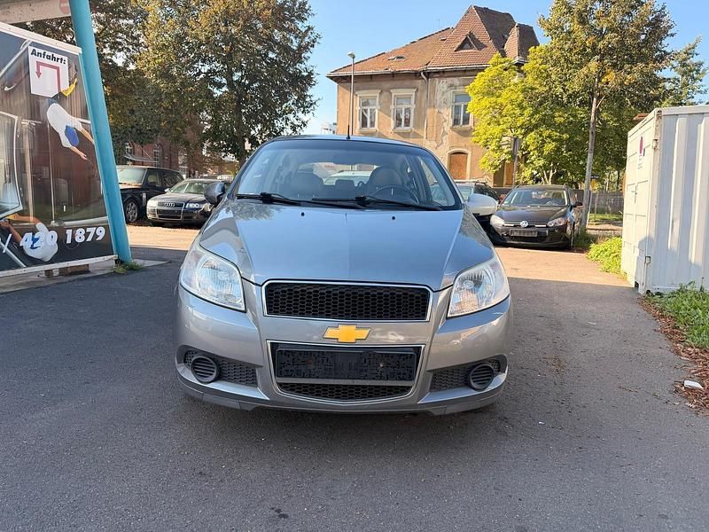 Grau Gebraucht 2009 Chevrolet Aveo Kleinwagen | 1.999 € - Bild 1/4