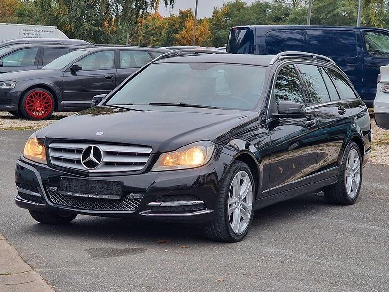 Schwarz Gebraucht 2013 Mercedes C180 Kombi | 9.290 € (Guter Preis) - Bild 1/4