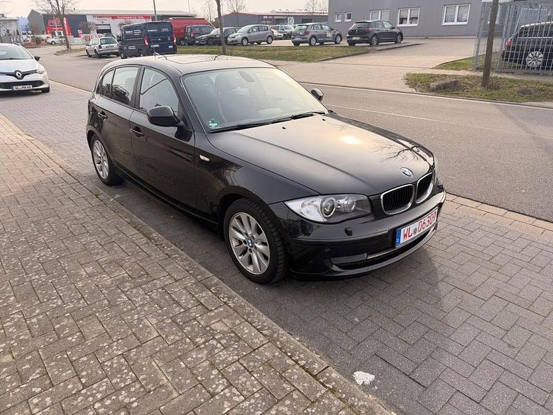 Gebraucht BMW 118 Efficient Dynamics 143 PS (105 kW) 2010 Schwarz Kleinwagen