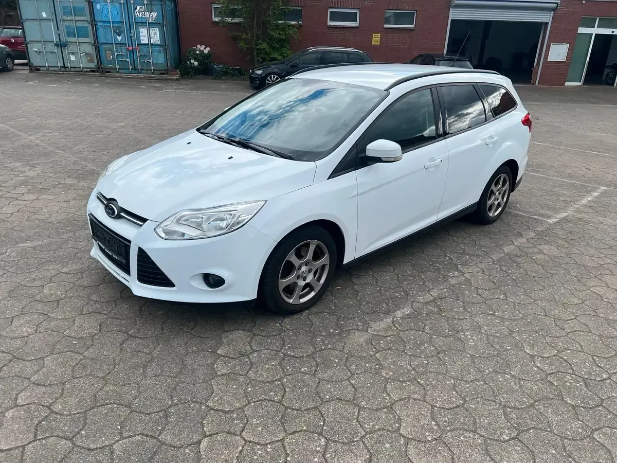 Używany Ford Focus Titanium 116 KM (85 kW) 2014 Biały Kombi