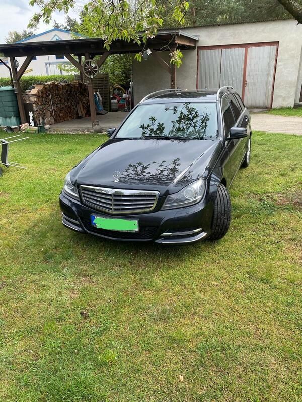 Schwarz Gebraucht 2014 Mercedes C220 Kombi | 9.720 € (Superpreis) - Bild 1/4